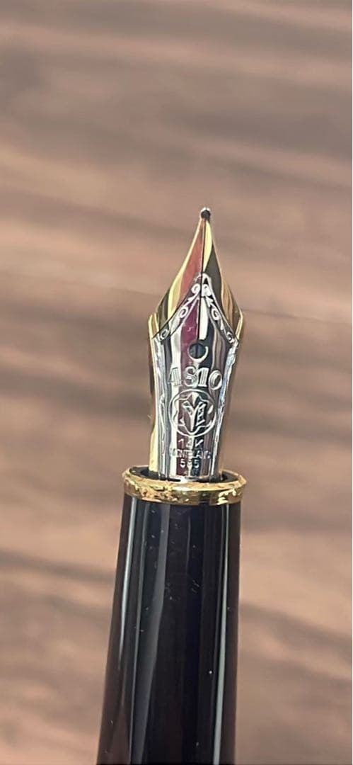 MONT BLANC 黒 万年筆 専用ケース付き