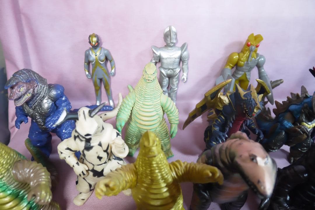 ウルトラ怪獣シリーズ　怪獣　ソフビ　64体セット