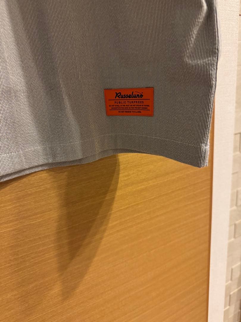 ラッセルノシャツ