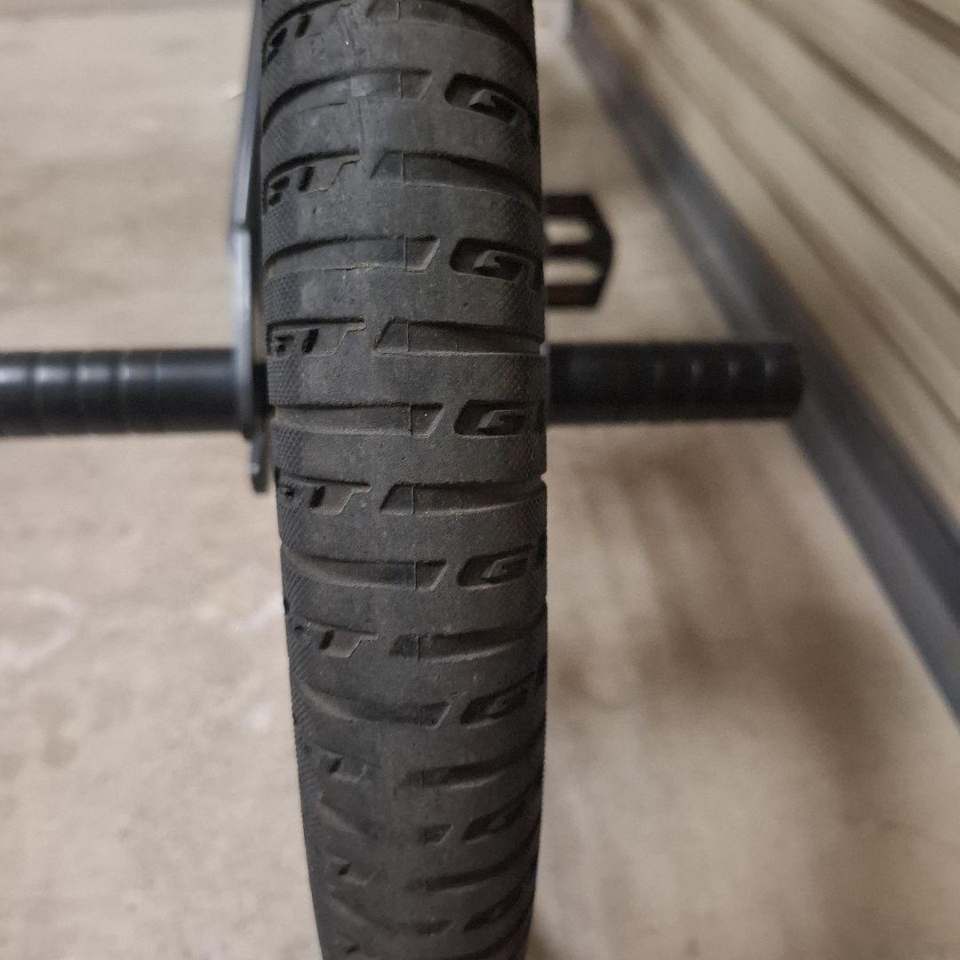 GT Bikes Performer BMX自転車 20インチ