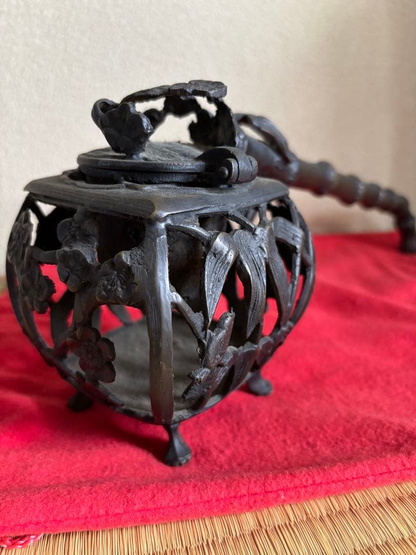 鉄製装飾的な墨入れ器具 日本製