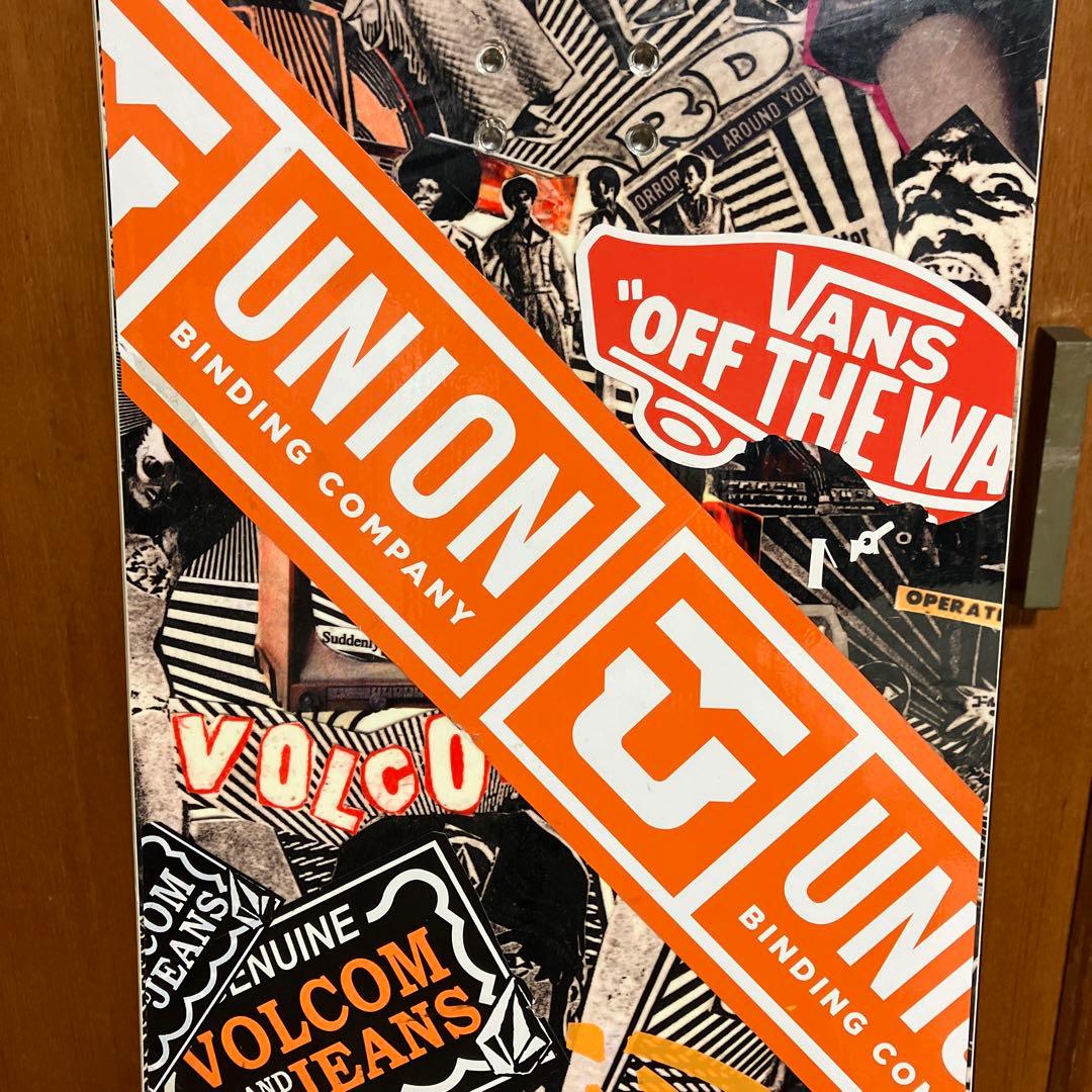 25 非売品　ボルコム volcomスノーボード　板　ボード　ホワイトベース