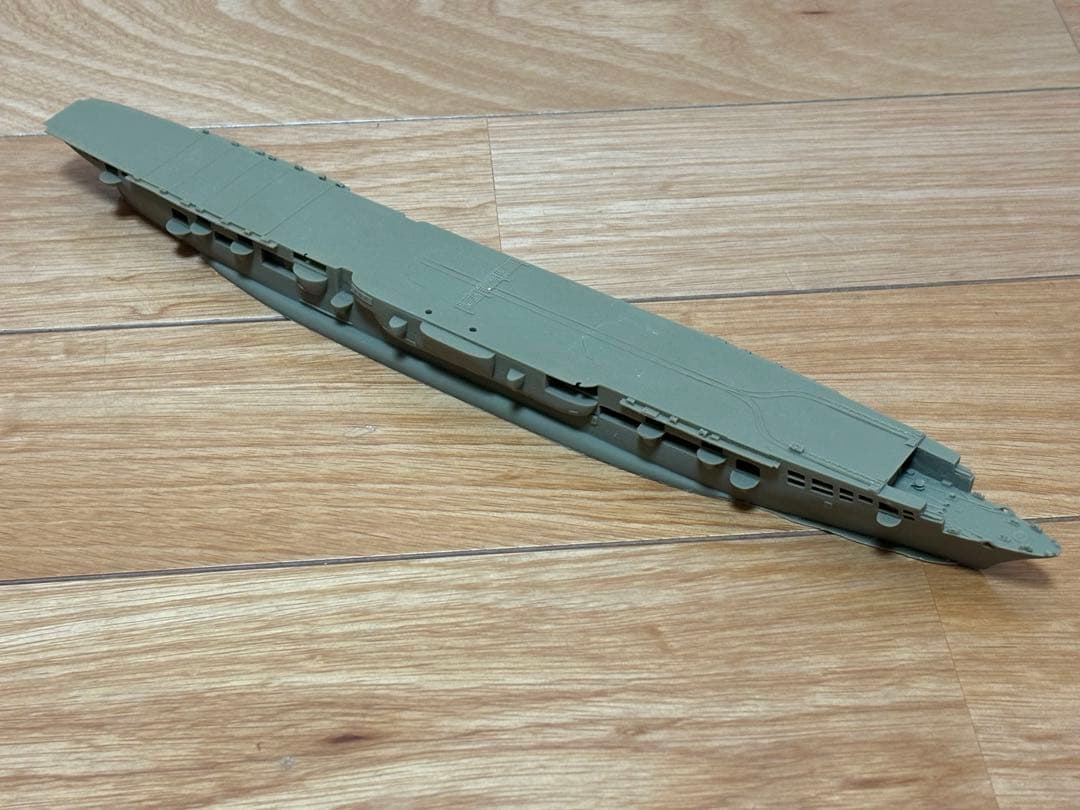 1/700 WWII イタリア海軍 航空母艦 アクイラ レジン製キット 未組立