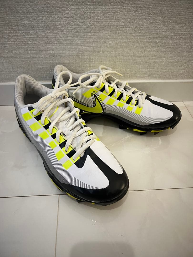 【超美品】ナイキ　野球スパイク　エアマックス95カラー　25.5cm