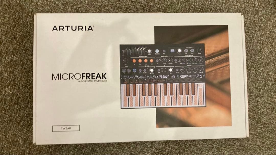 Arturia MicroFreak シンセサイザー 本体