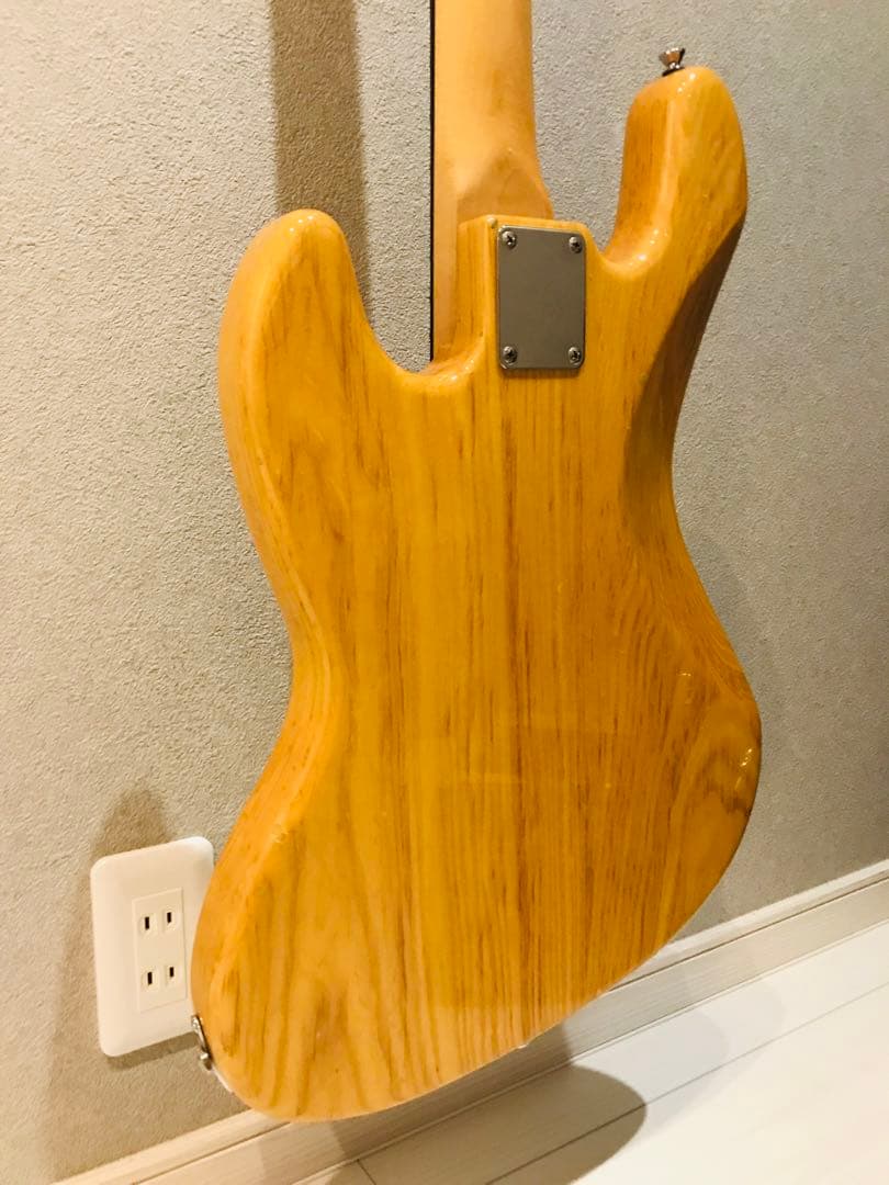 値下げ！古い日本製ネックとボディ？ノーブランドジャズベース