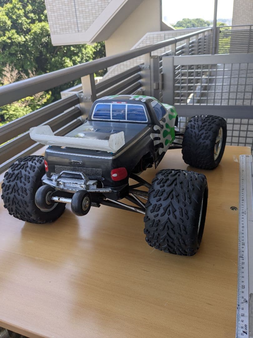 トラクサスレボ　電動仕様変更ラジコン