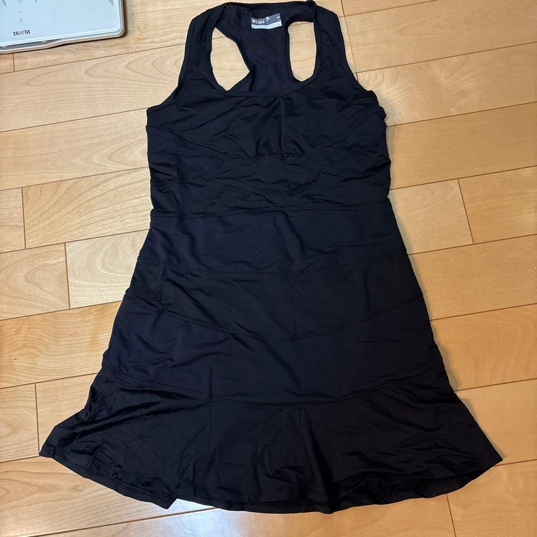 LIja リージャ　テニスウェア　ブラックタンクトップスカート