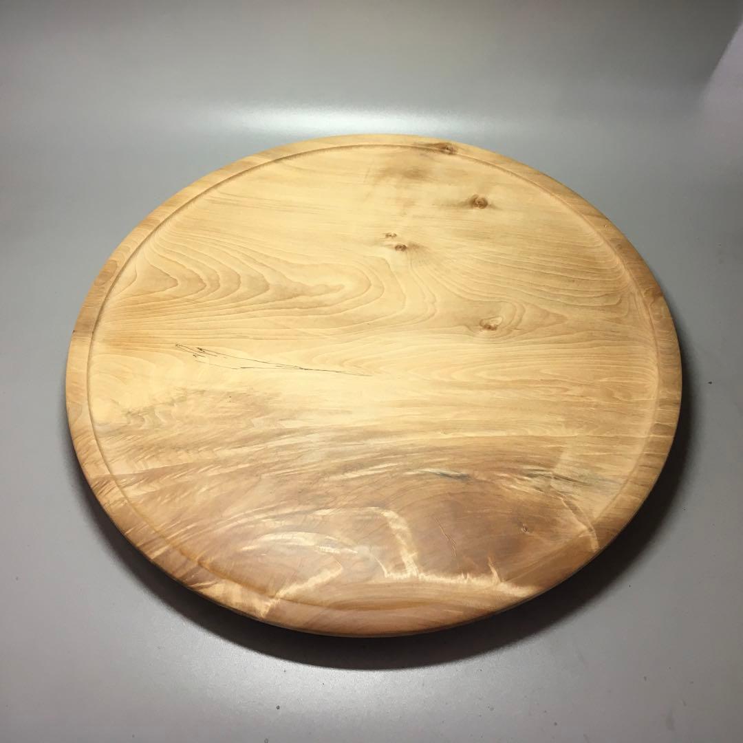 栃木材を用いて　ロクロで挽いた　盛器　盛皿拭き漆仕上げ