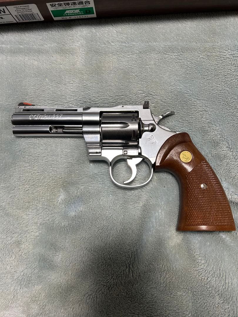 タナカワークス　コルトパイソン　4インチ ステンレスモデル　ガスリボルバー