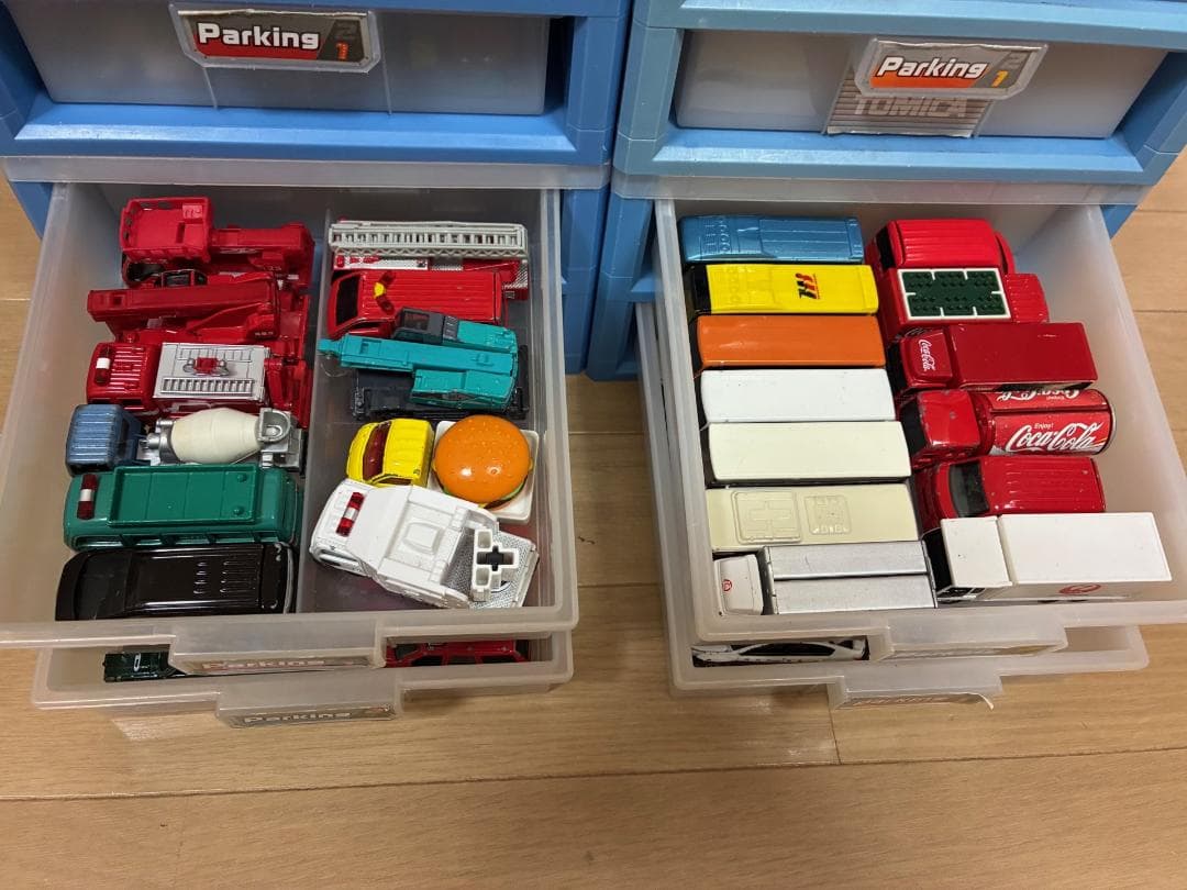 トミカ / 約100台 / まとめ売り / パーキングケース24付