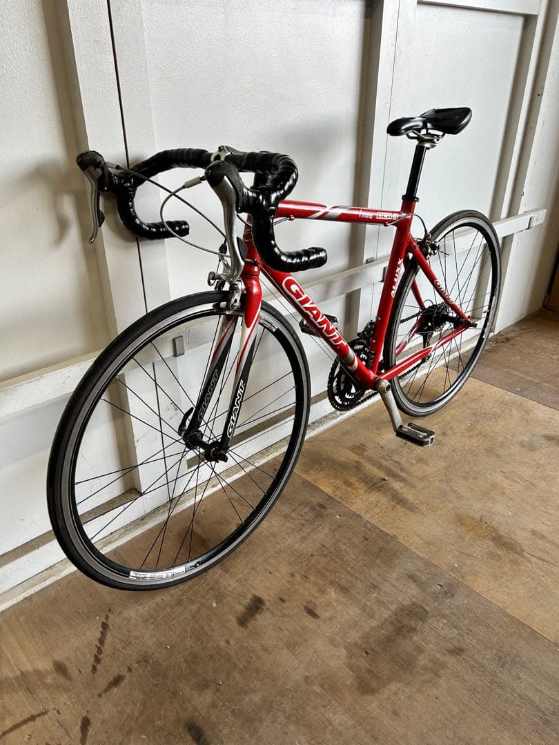 GIANT ロードバイク SHIMANO 24段変速 ブレーキ 105