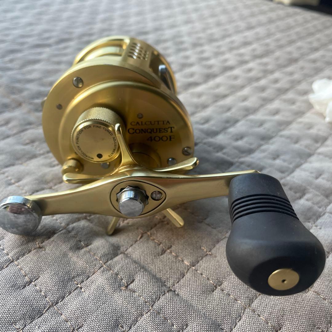 リール Shimano Calcutta Conquest 400F