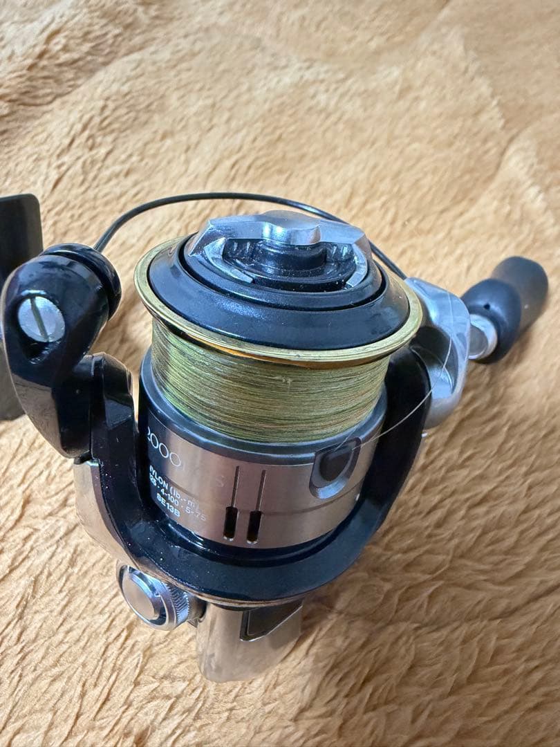 12ヴァンキッシュ　Vanquish C2000HG スピニングリール