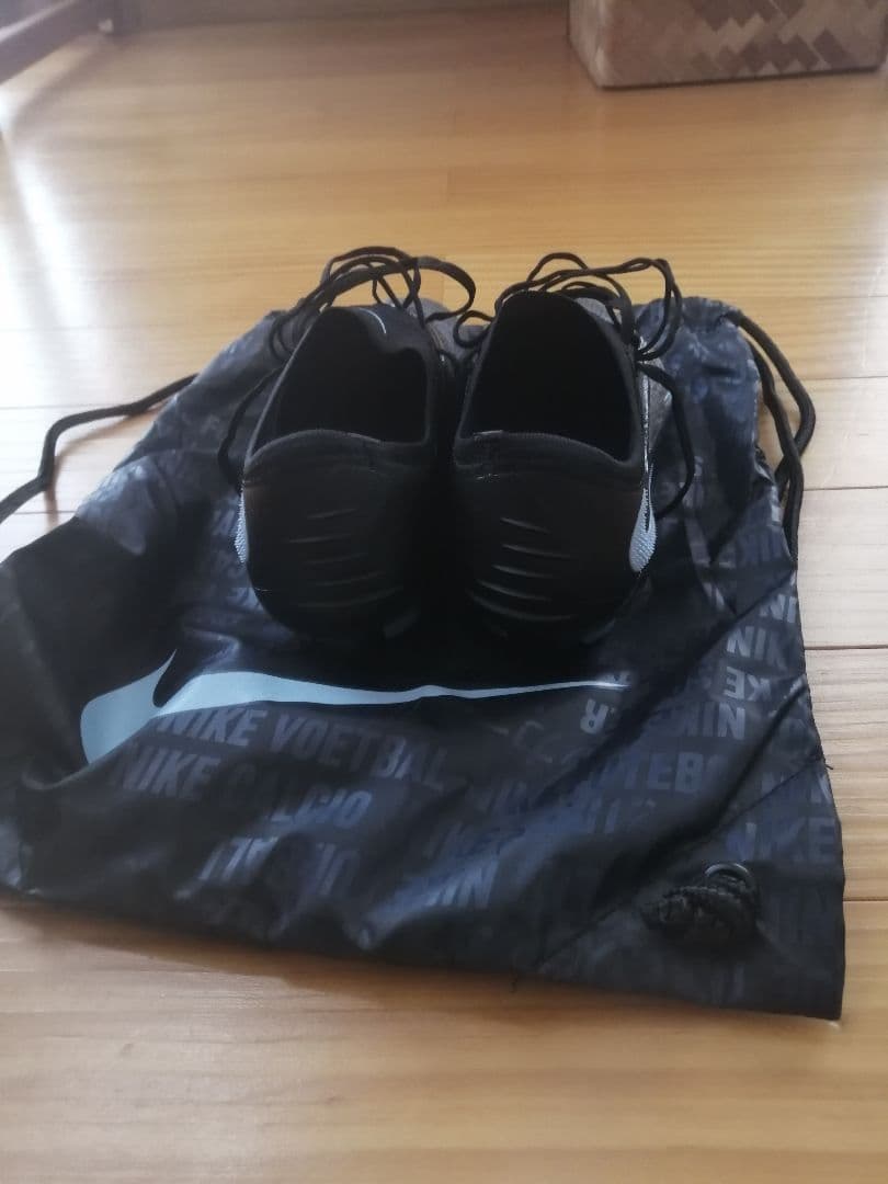 Nike ファントム6 LOW エリートFG 収納バッグ付き
