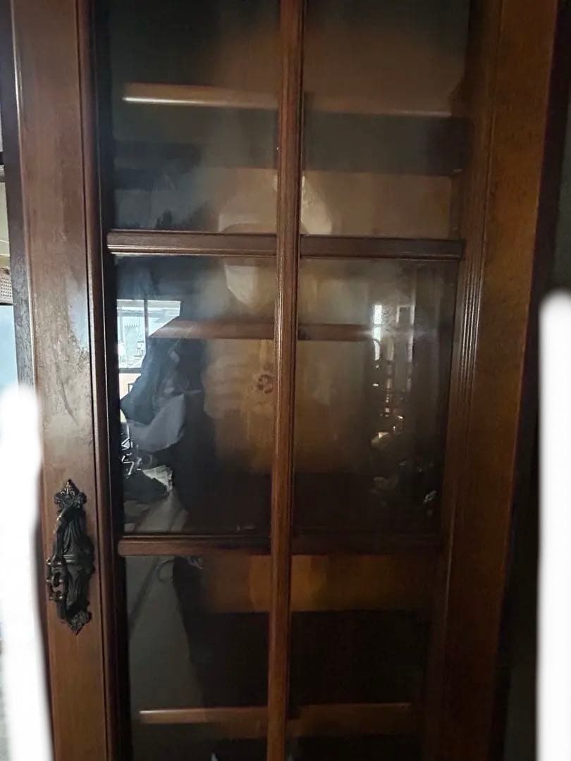 【最終値下げ】カリモクコロニアル食器棚　残り1週間で販売中止