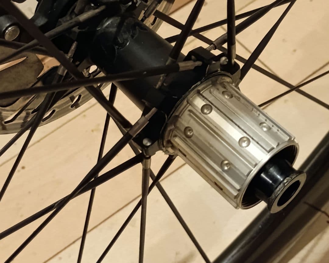 deerobustホイール ディスク 50mm 前後1185g シマノ