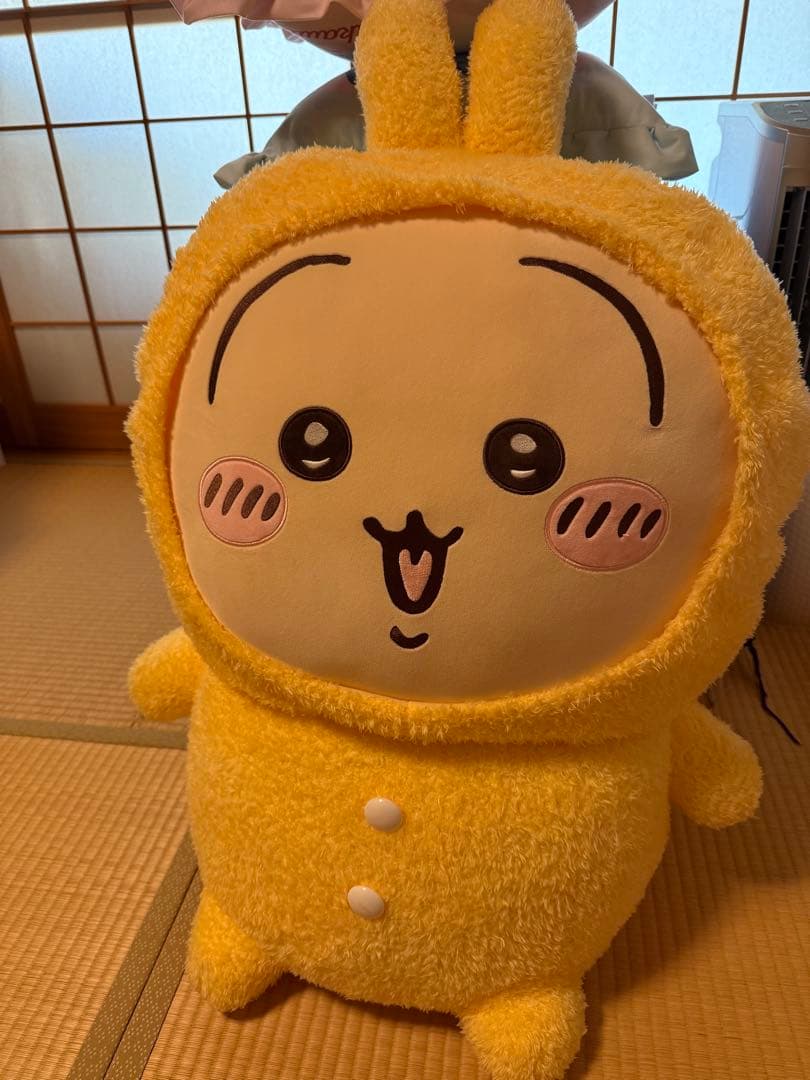 minisoちいかわ うさぎ 超BIG 520元　パジャマうさぎぬいぐるみ