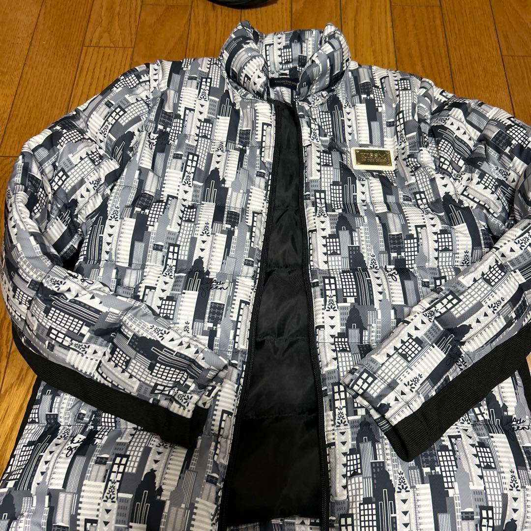 キスオンザグリーン　都市景観パターン ジャケットとショートパンツセット