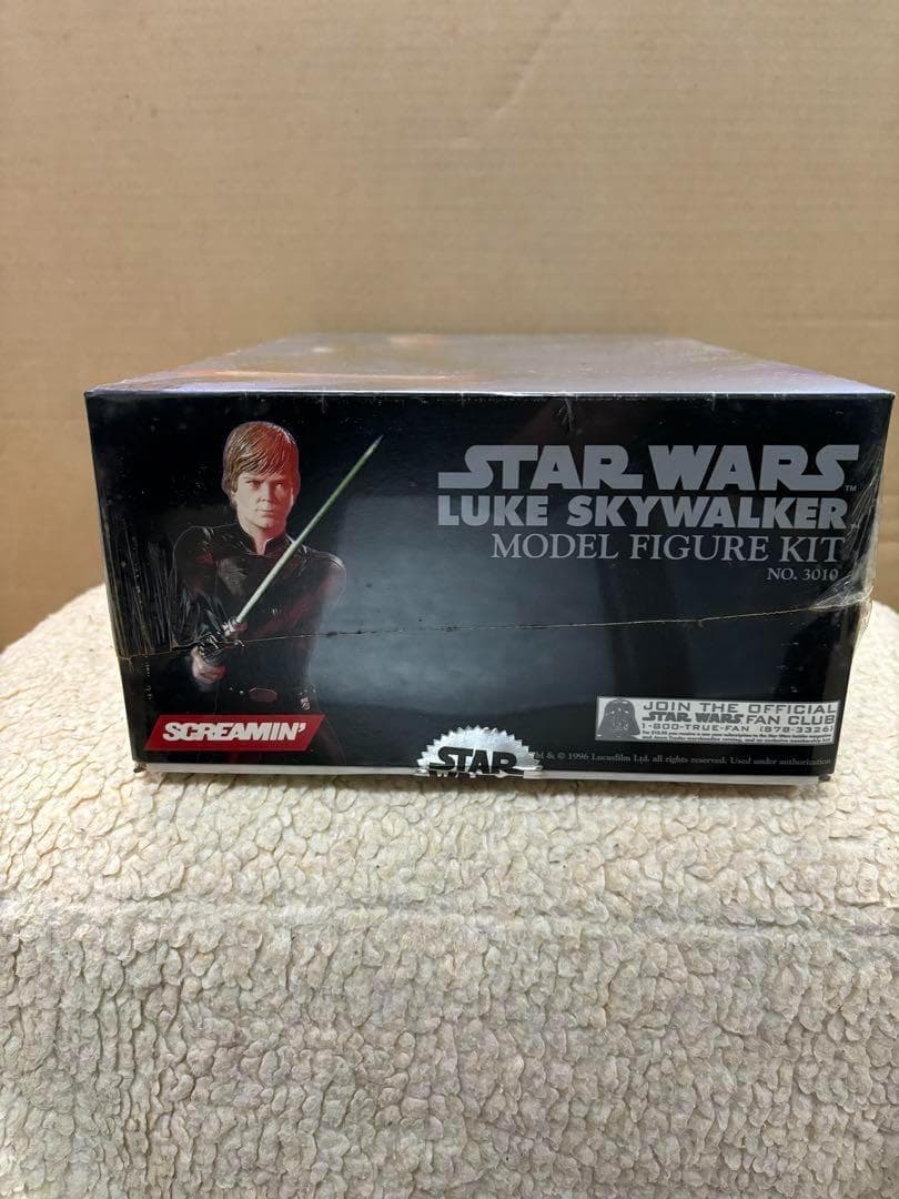 スターウォーズ　スクリーミン　ルークスカイウォーカー　1／4　ソフビキット
