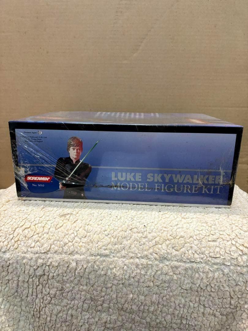 スターウォーズ　スクリーミン　ルークスカイウォーカー　1／4　ソフビキット