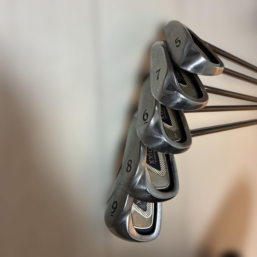 ゼクシオ　アイアン　テーラーメイドパター