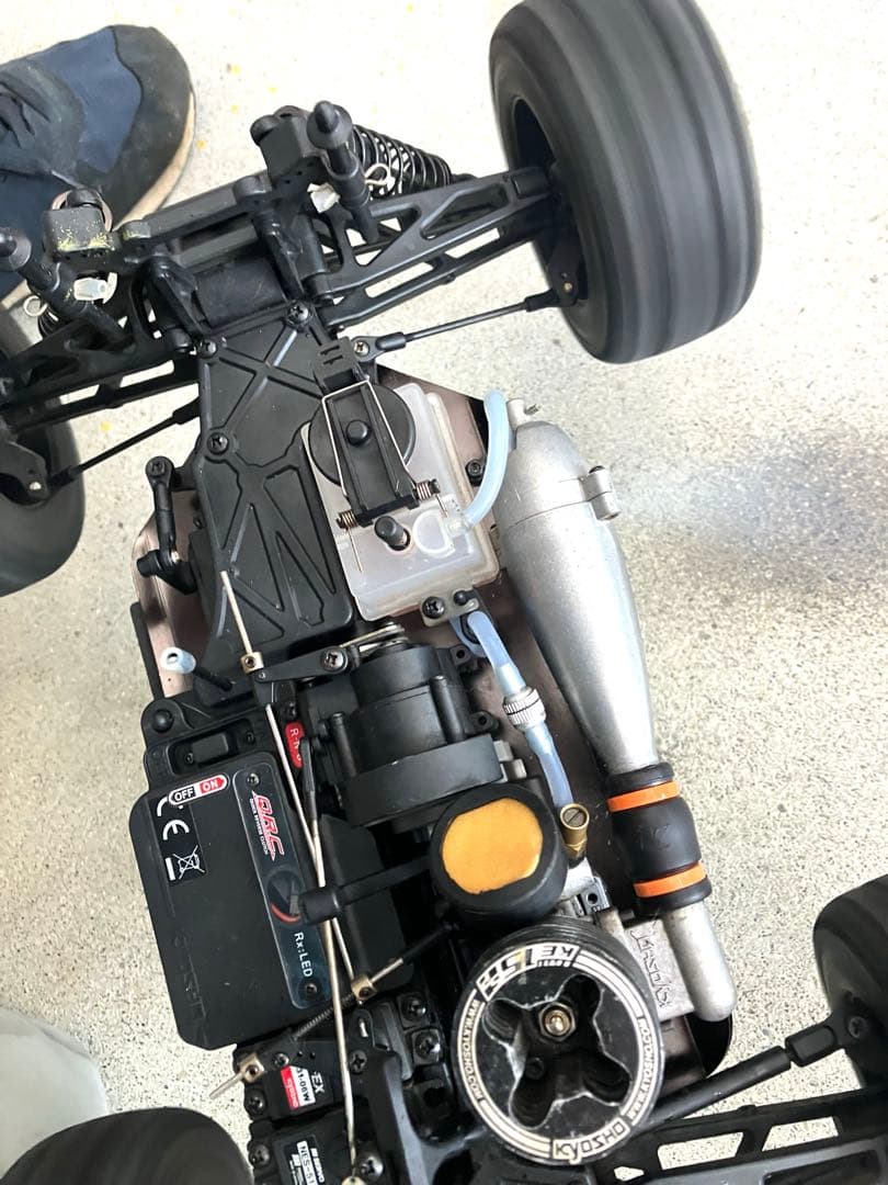 Kyosho 中古　ニトロトラッカー レディセット