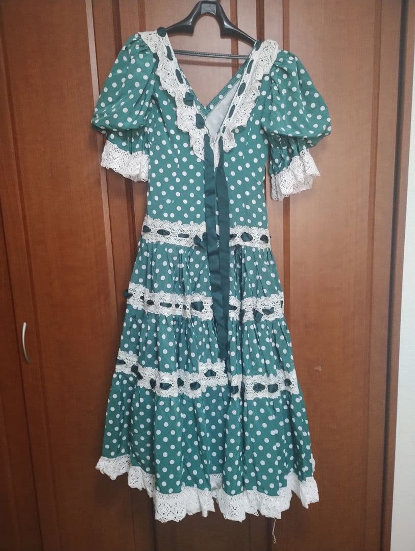 ！週末お値下げ！【レトロ可愛い♡】フラメンコドレス 緑色 水玉模様♪
