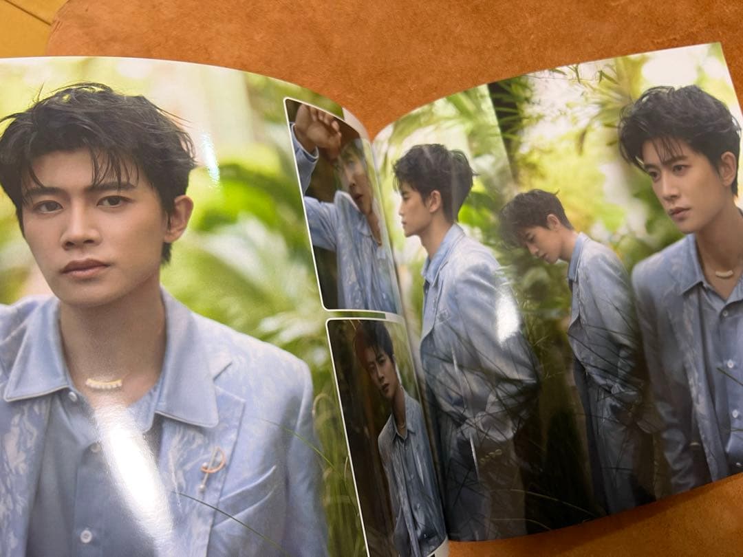 2023(一)アレン・レン（任嘉倫）個人写真集　正方形32p ALLEN写真集