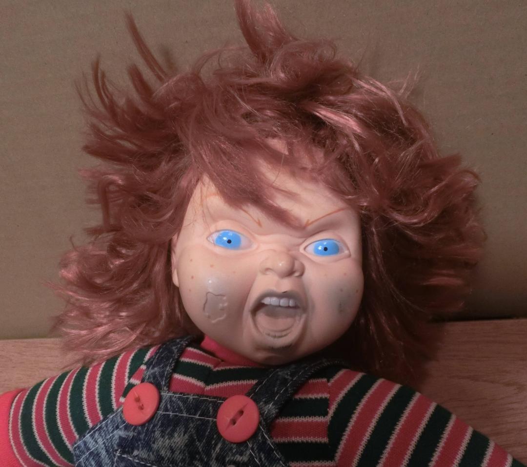 チャッキー人形