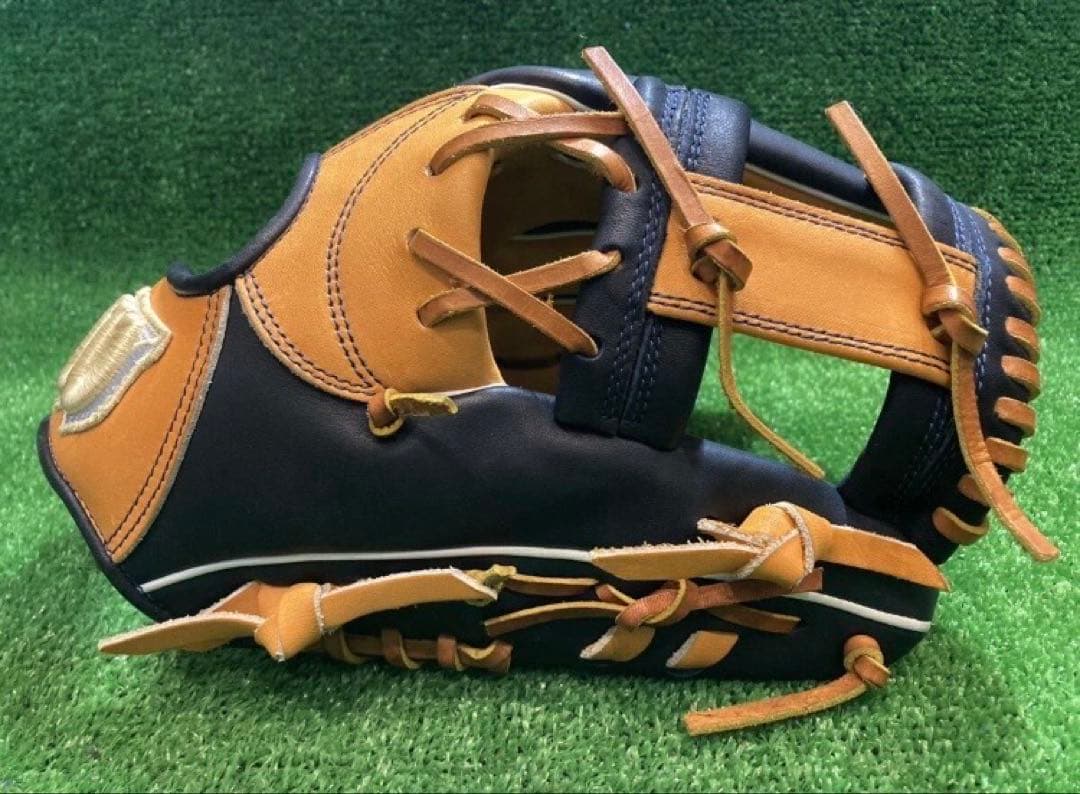 【美品】ウィルソン 一般軟式用 内野手用 グラブ RXL619L マルチカラー