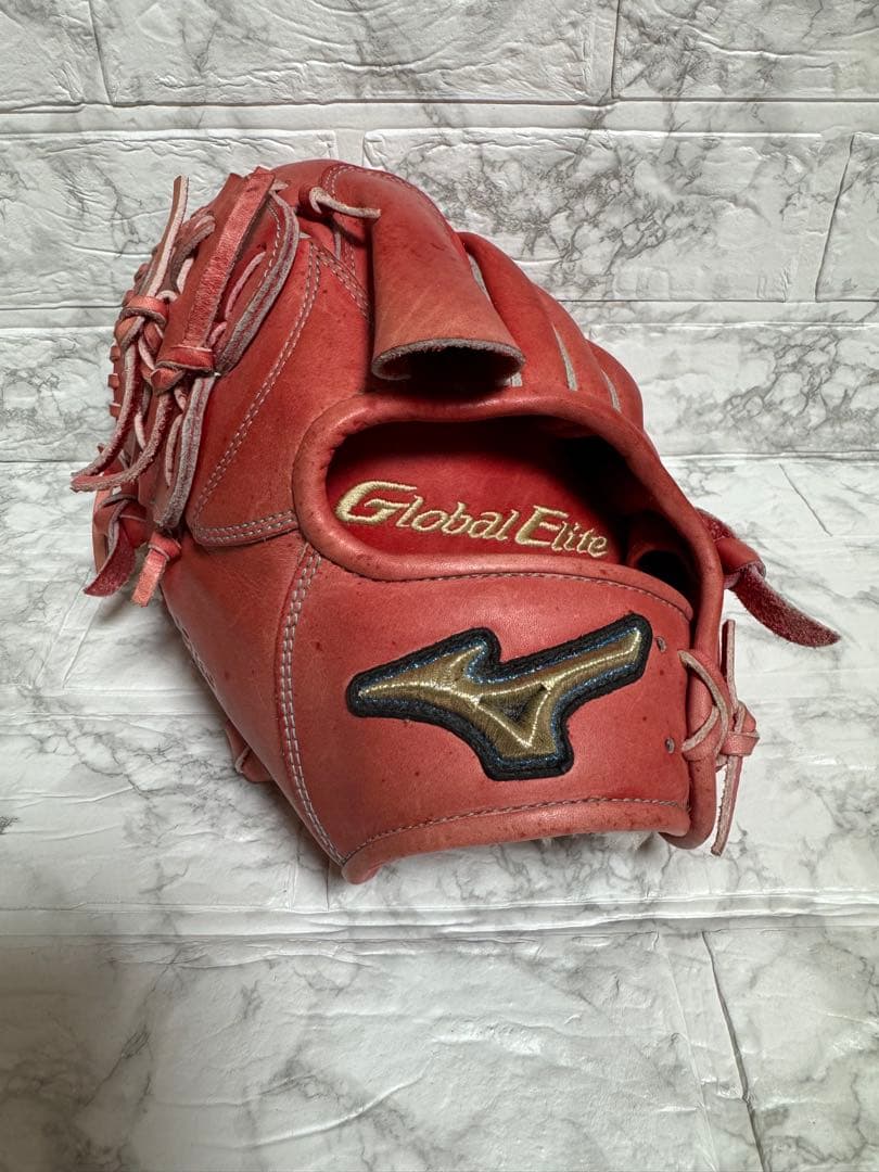 ミズノ　投手用グローブ 左用