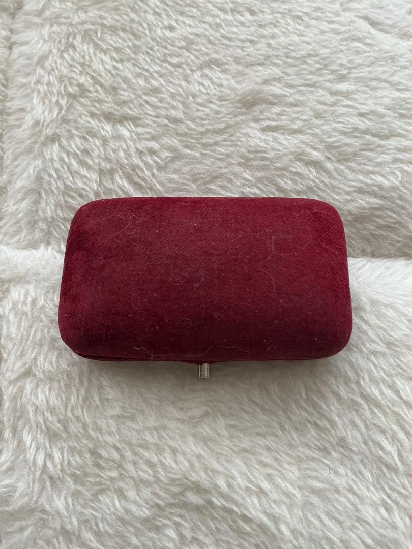 アンティークジュエリーボックス深紅のベルベットケース