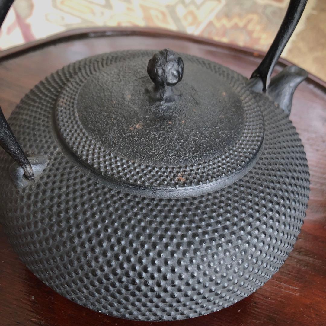 南部鉄瓶　「孝信」　霰紋　容量1.1ℓ 未使用保管品