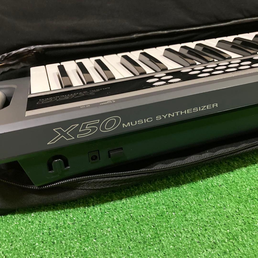 美品 KORG コルグ X50-61 鍵盤 シンセサイザー 2WAYケース