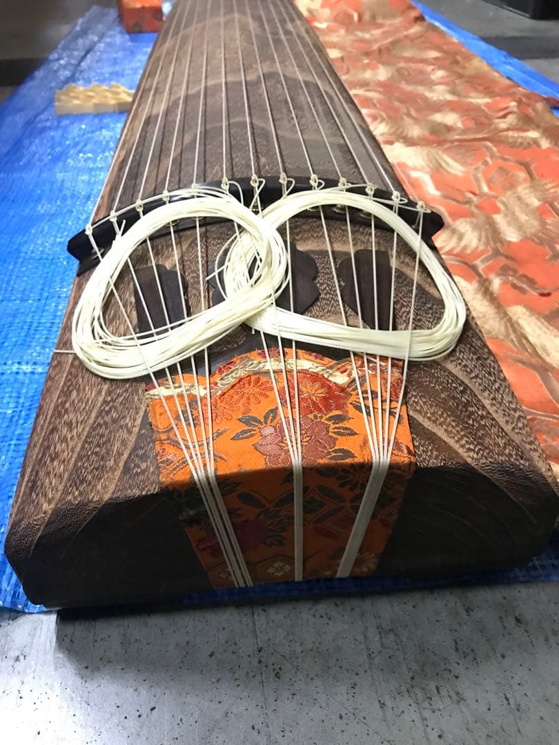 和楽器 お箏 弦楽器 箏 琴 在銘刻印あり