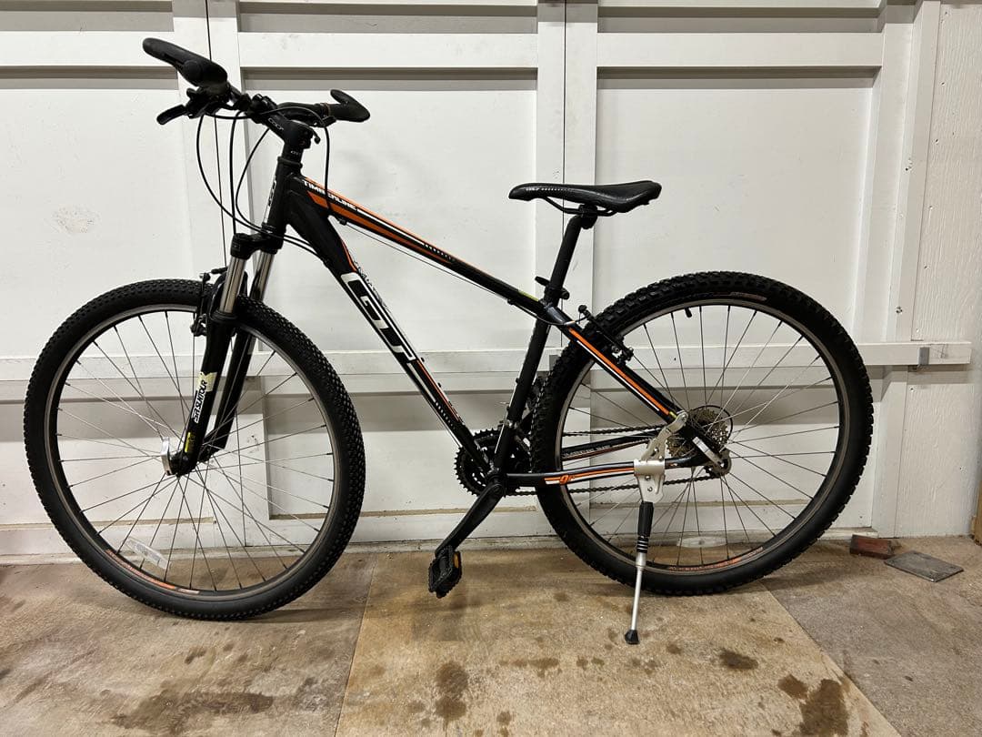 GT マウンテンバイク 24変速 29インチ ブラック/オレンジ