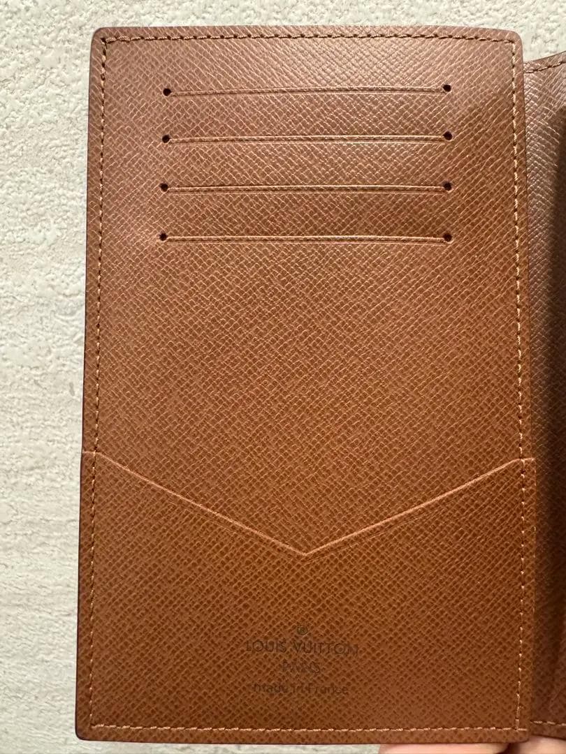 あ*り様 LOUIS VUITTON パスポートケース ヴィトン