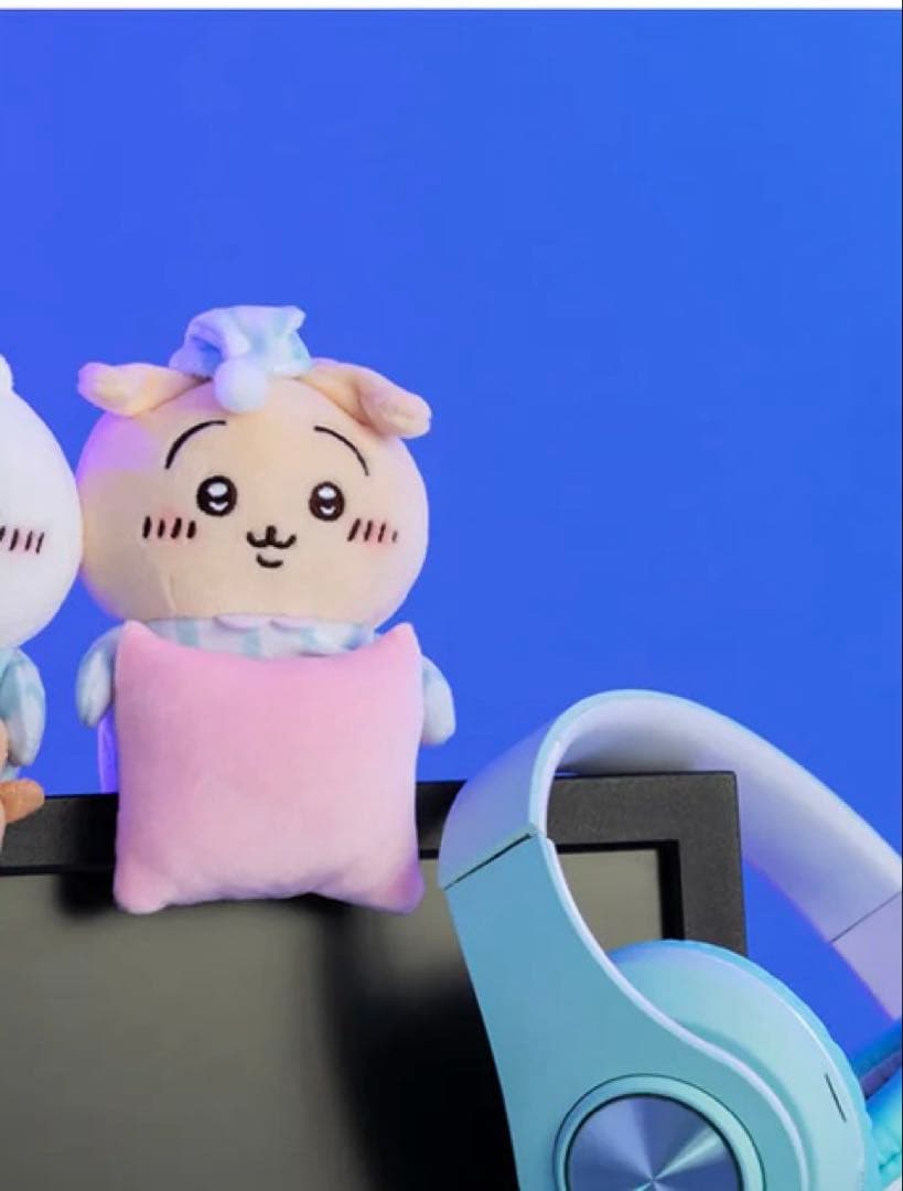 ちいかわ デスクトップから見守るひっかけぬいぐるみ（ねれないうさぎ）