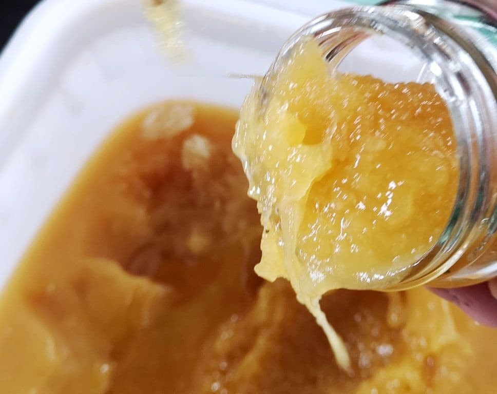 ぼだいじゅのはちみつ （リンデン蜂蜜）　2キロ　非加熱 ビン 生ハチミツ