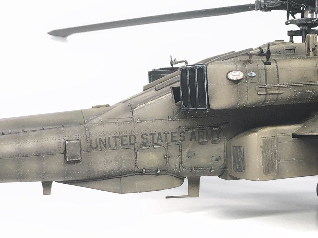 海賊プラモデル屋完成品】長谷川 1/48 AH-64Dアパッチ 完成品