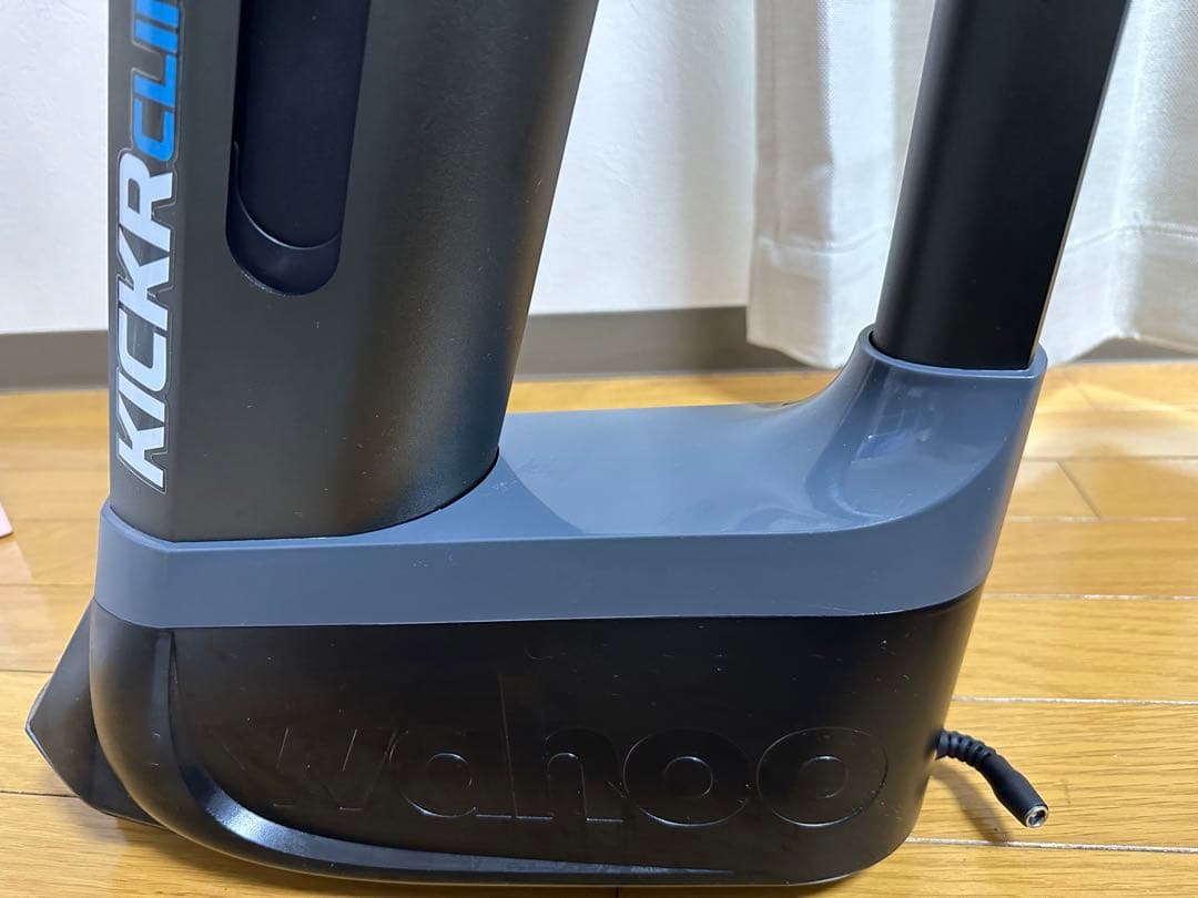 Wahoo KICKR CLIMB 傾斜調整機能