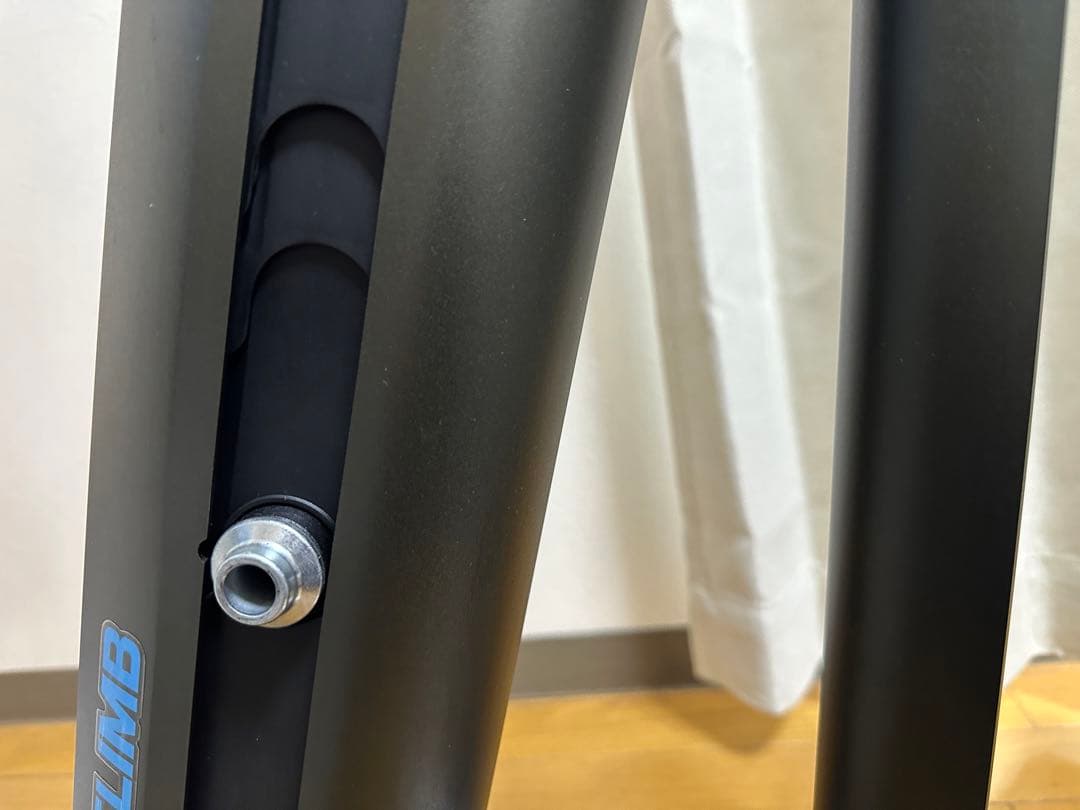 Wahoo KICKR CLIMB 傾斜調整機能