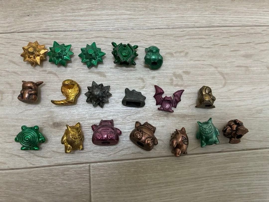 ポケモンメタルフィギュア 18個セット　ケース2個つき