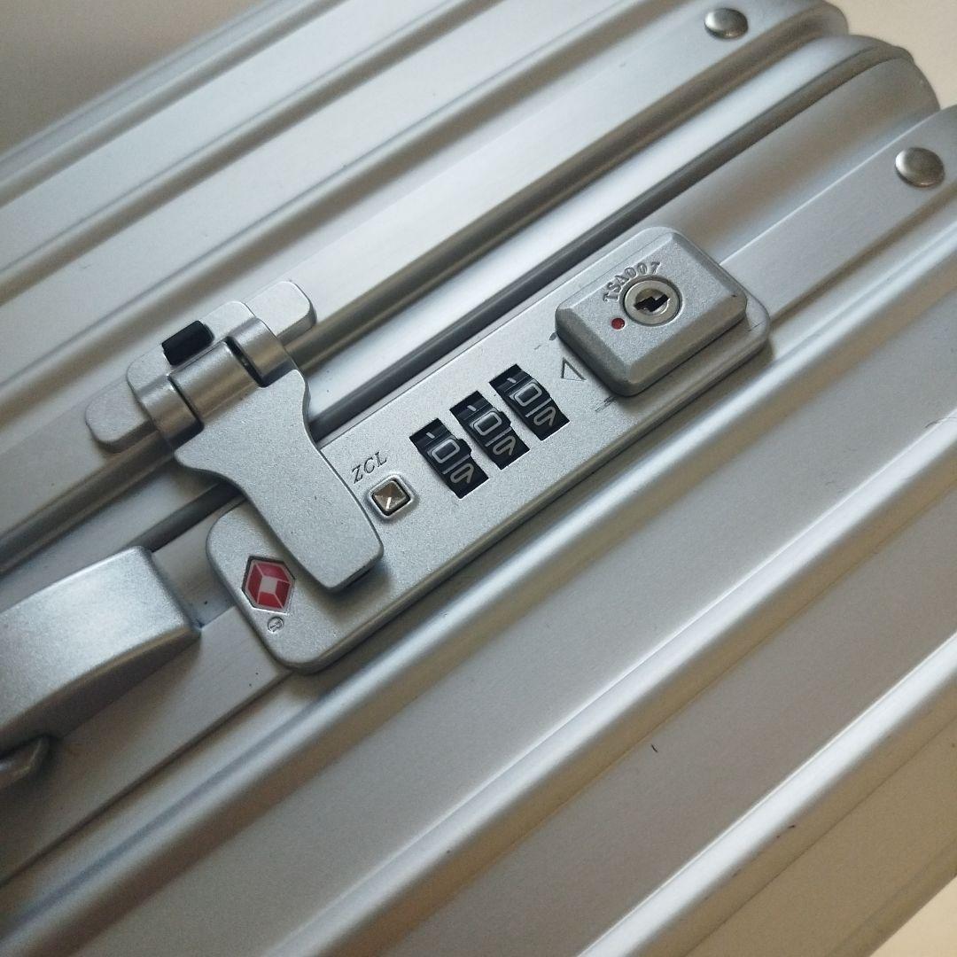 イノベーター innovator スーツケース（アルミキャリー）36L　51cm