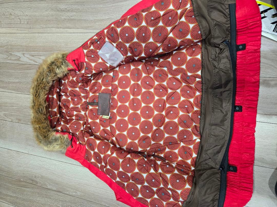 新品未使用 BURTONスキーウェア　レディースSサイズ