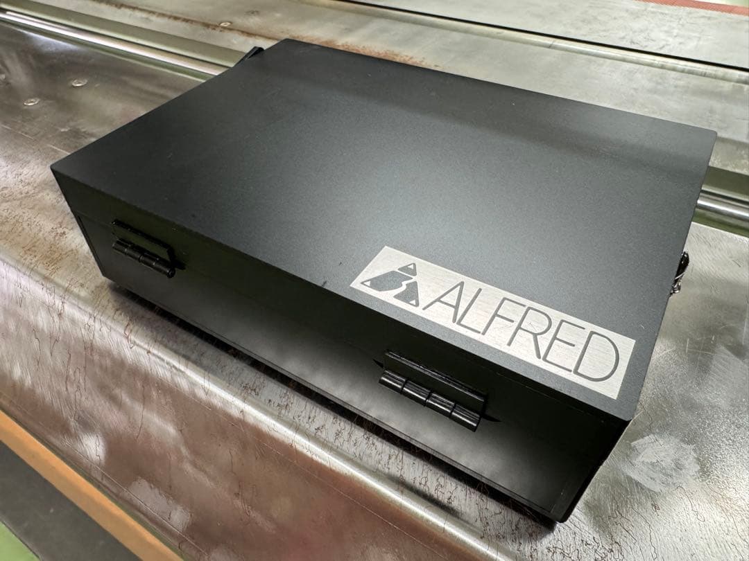 ALFRED ミニマルルアーケース　おまけ付き