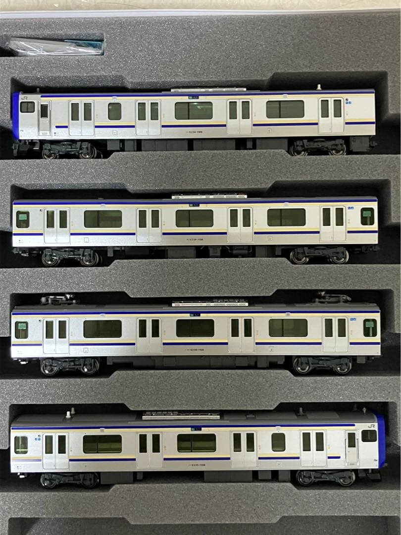 KATO 10-1705 e235系1000番台 横須賀/総武快速線 付属編成