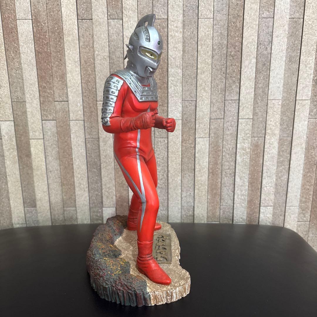 ウルトラセブン　30㎝スタチュー　エクスプラス