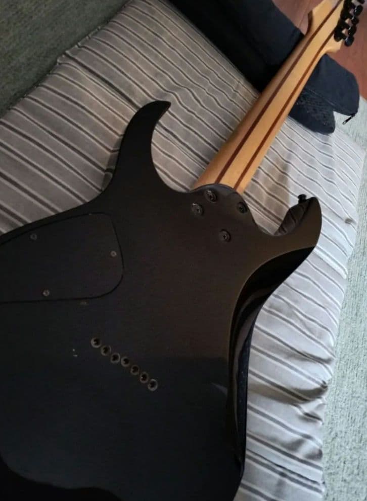 Ibanez RGシリーズ RG7321 ブラック